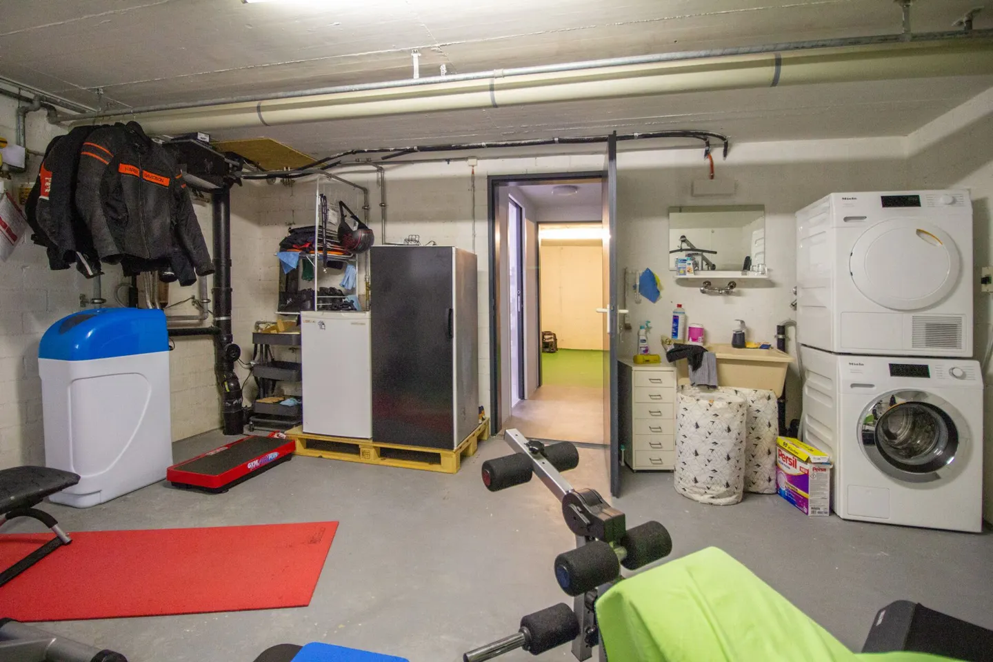 Maison individuelle en rangée de 5,5 pièces rénovée et conviviale pour les familles - Photo 18 sur 30