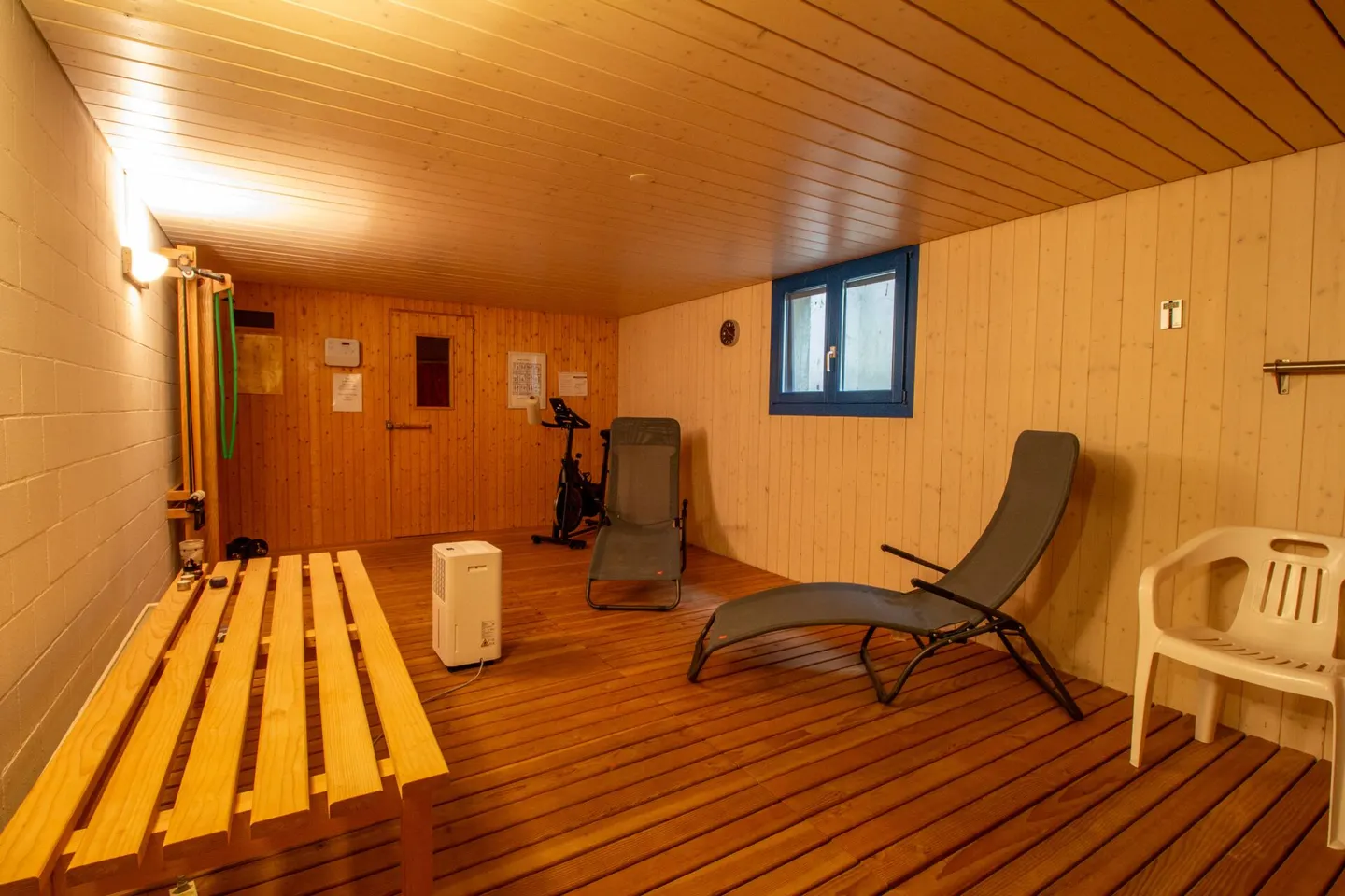 Maison individuelle en rangée de 5,5 pièces rénovée et conviviale pour les familles - Photo 27 sur 30