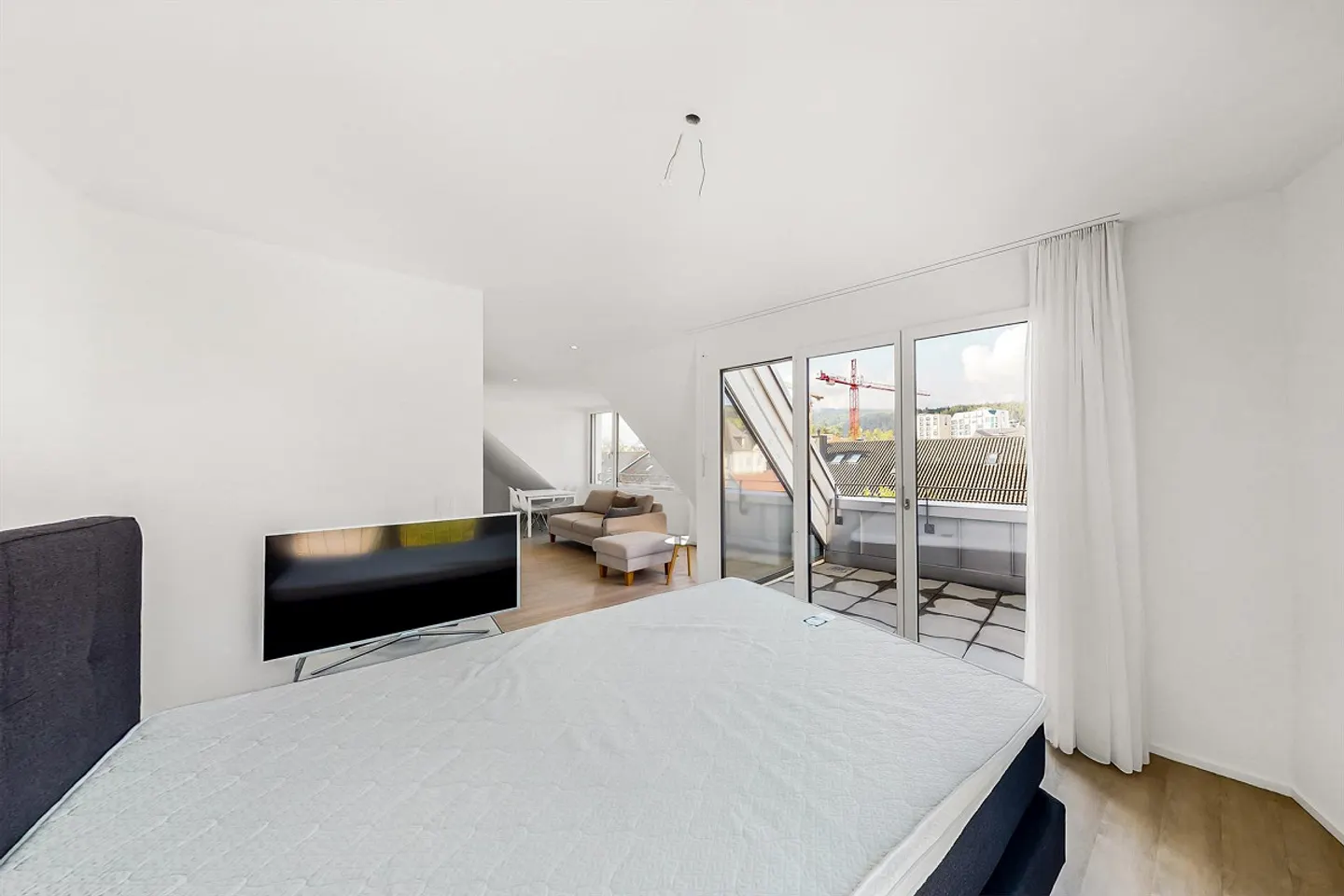 Modern 1.5-Room Apartment - Photo 8 of 10