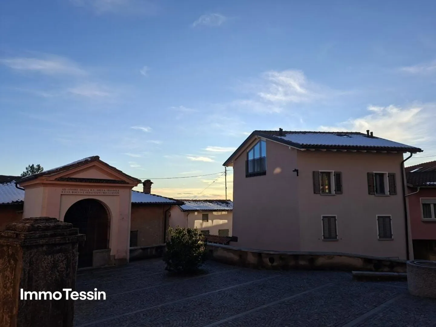 RENTAL: Elegant, luxuriously renovated multi-family house with 3 apartments in a sunny and quiet panoramic location - Photo 4 of 13