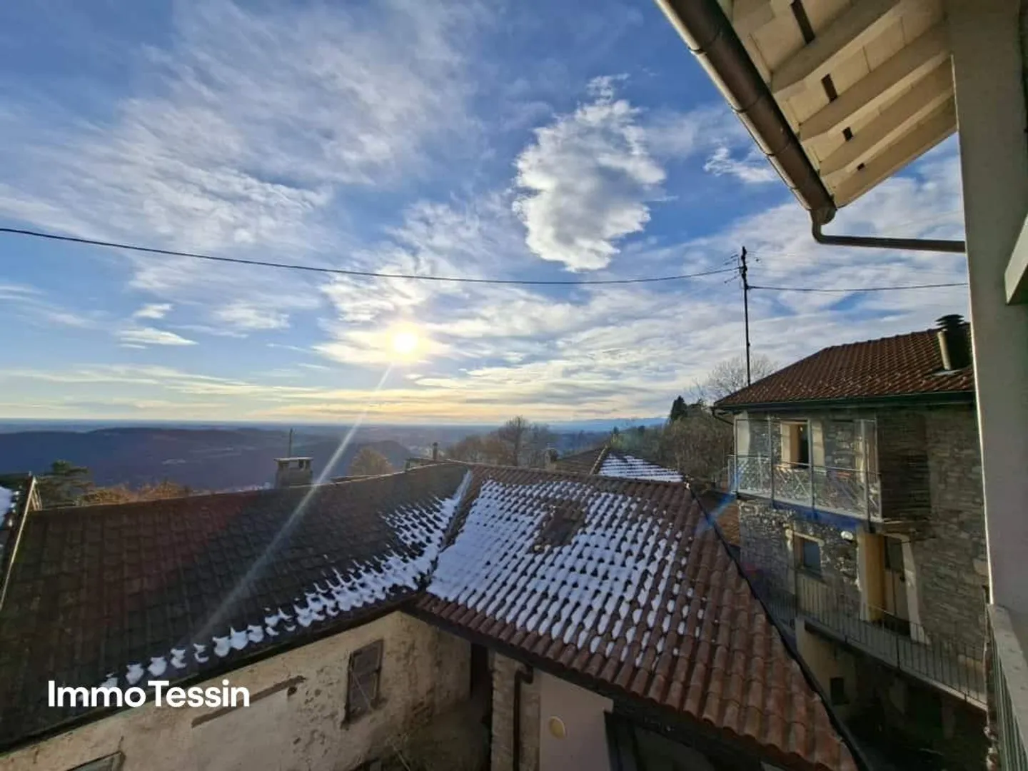 RENTAL: Elegant, luxuriously renovated multi-family house with 3 apartments in a sunny and quiet panoramic location - Photo 5 of 13