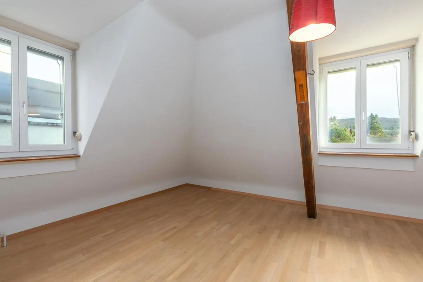 Charmante Dachwohnung in Riehen - Foto 2 von 9