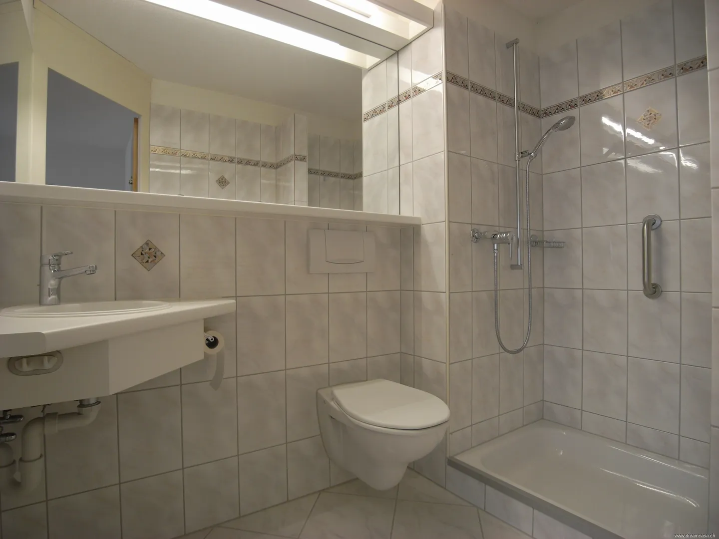 Charming Apartment in Weinfelden - Photo 2 of 7