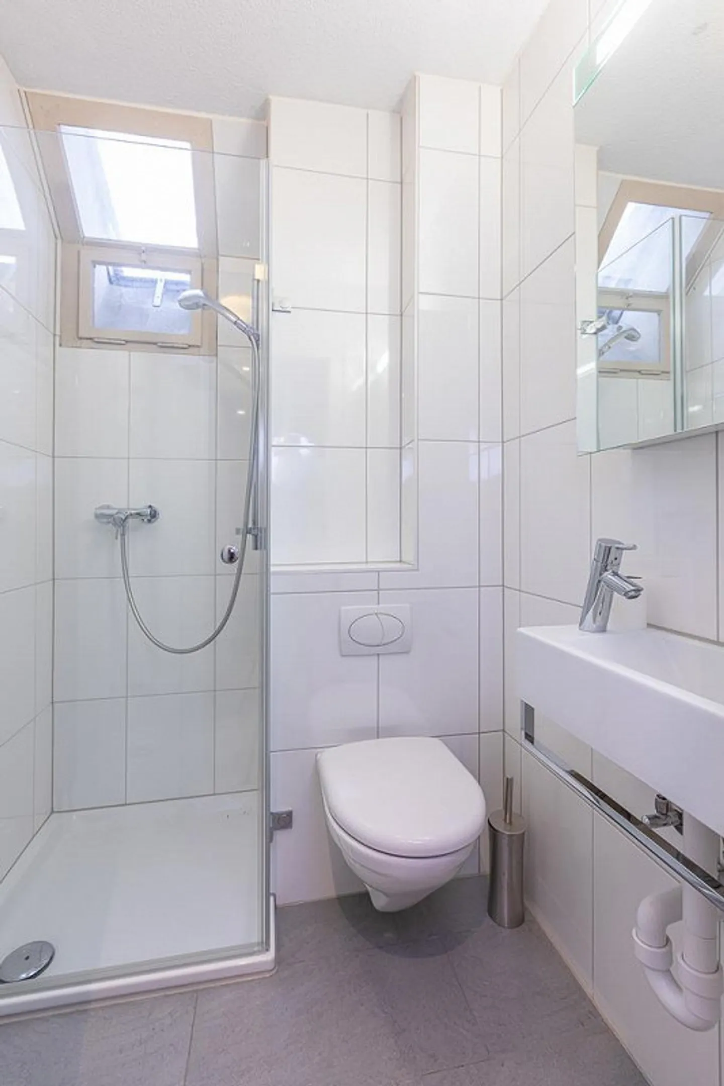 Charmante Dachwohnung in Riehen - Foto 7 von 9