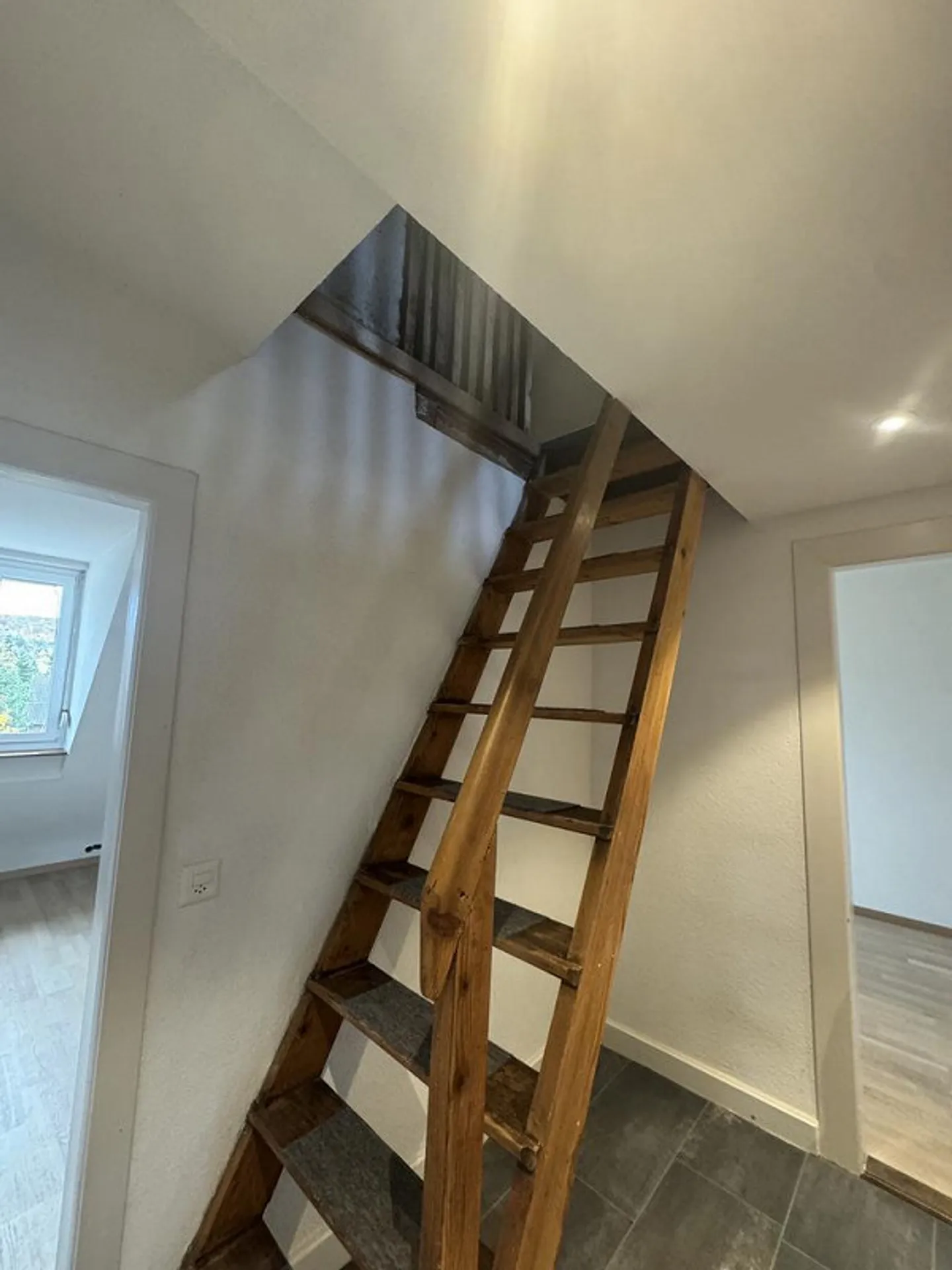 Charmante Dachwohnung in Riehen - Foto 9 von 9