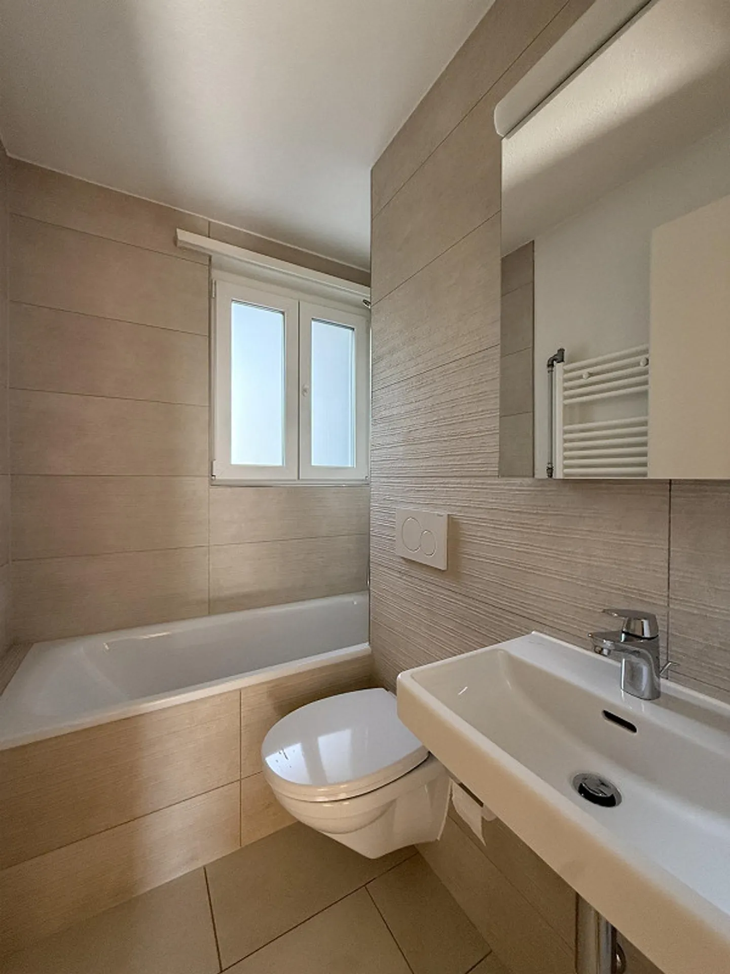60 m² per il comfort - 3 stanze con balcone - Foto 9 di 10