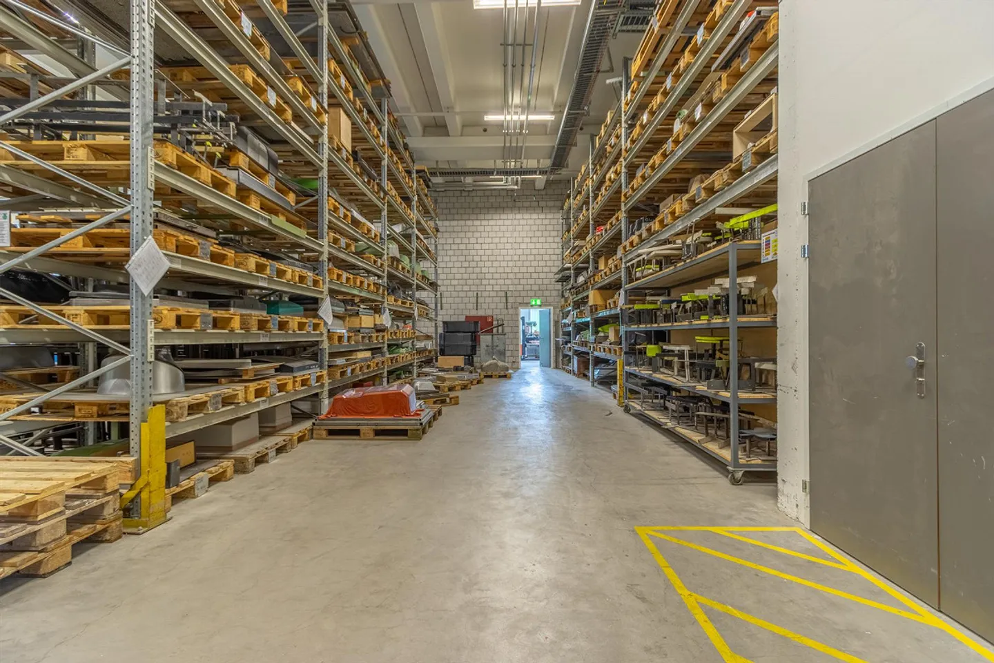 Propriété commerciale avec un potentiel d'utilisation polyvalent - Sennwald - Photo 7 sur 10