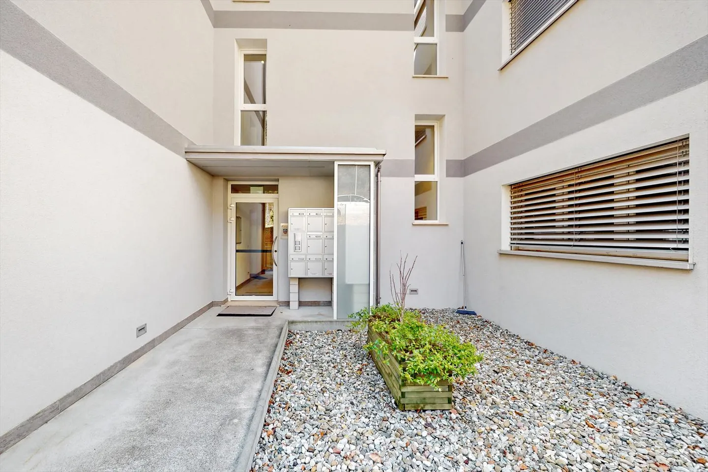 Appartamento moderno in mezzo ai vigneti - Foto 1 di 7