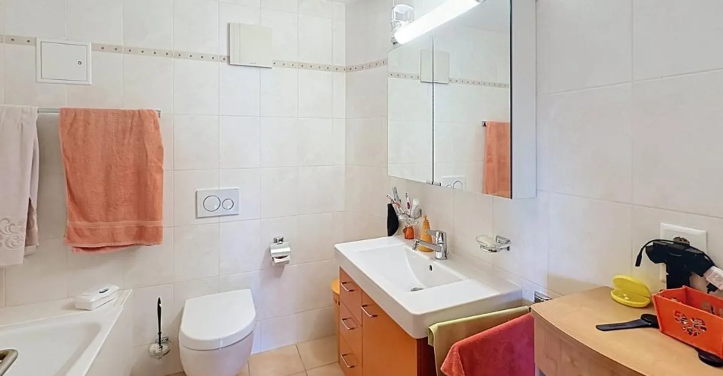 Bright 5.5 Room Apartment - Photo 7 of 13