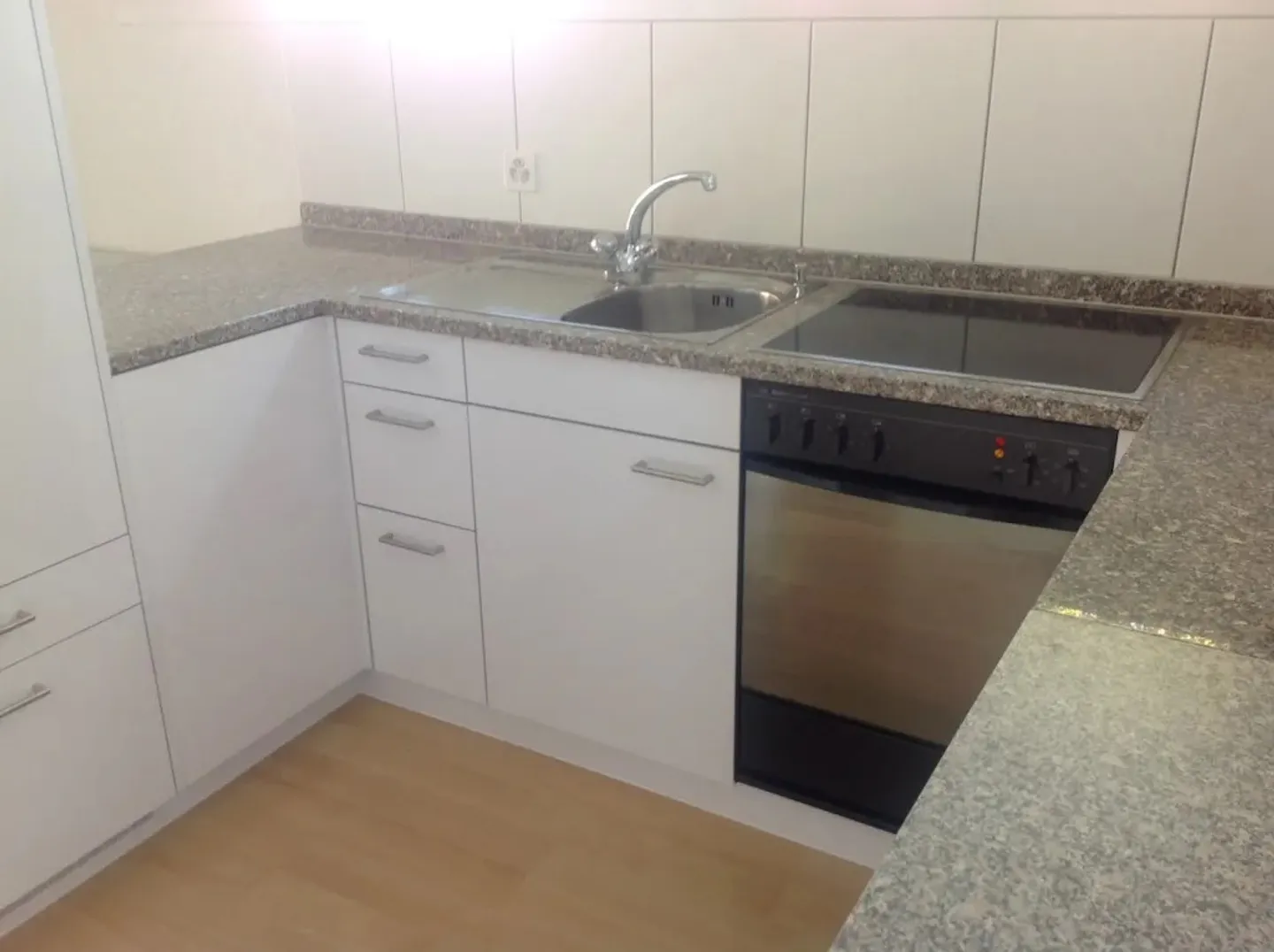 Apartment for rent - Photo 7 of 10