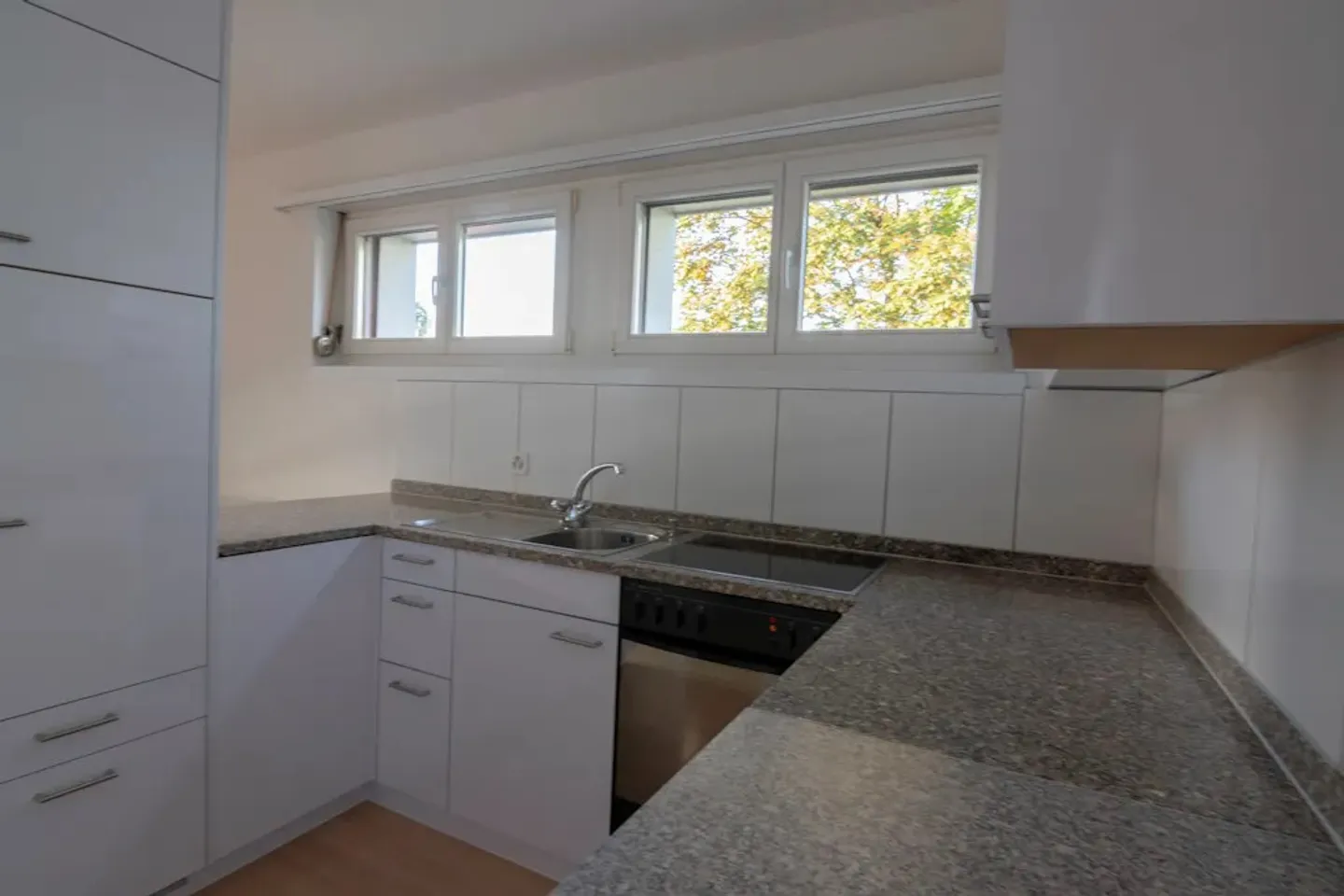 Apartment for rent - Photo 8 of 10
