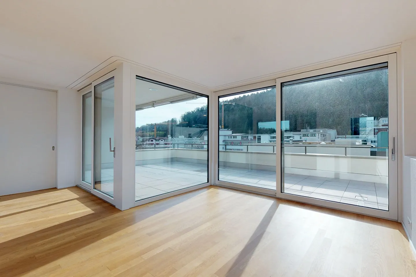 Schöne Attika im Medici Areal - Foto 3 von 11