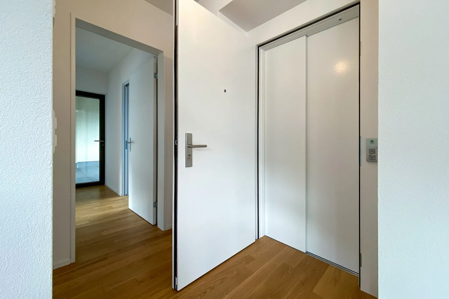 Schöne Attika im Medici Areal - Foto 6 von 11