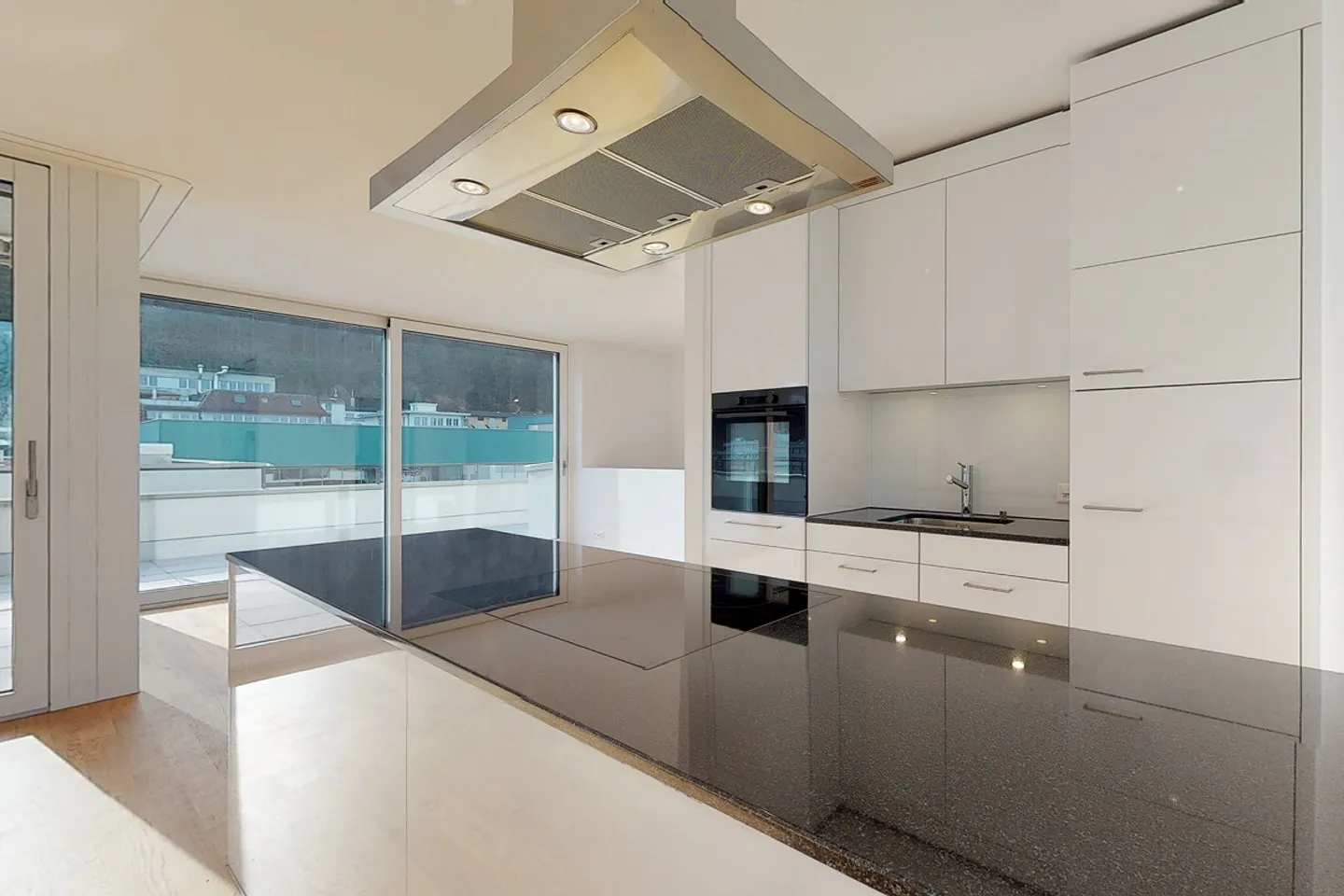 Schöne Attika im Medici Areal - Foto 9 von 11