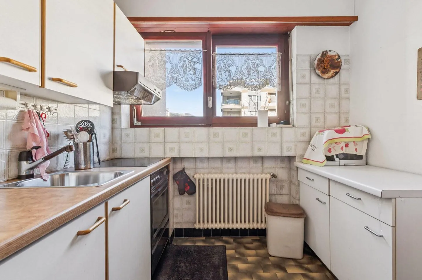 VIVERE IN CENTRO CON VISTA SUL MONTE BRÉ - Foto 4 di 5