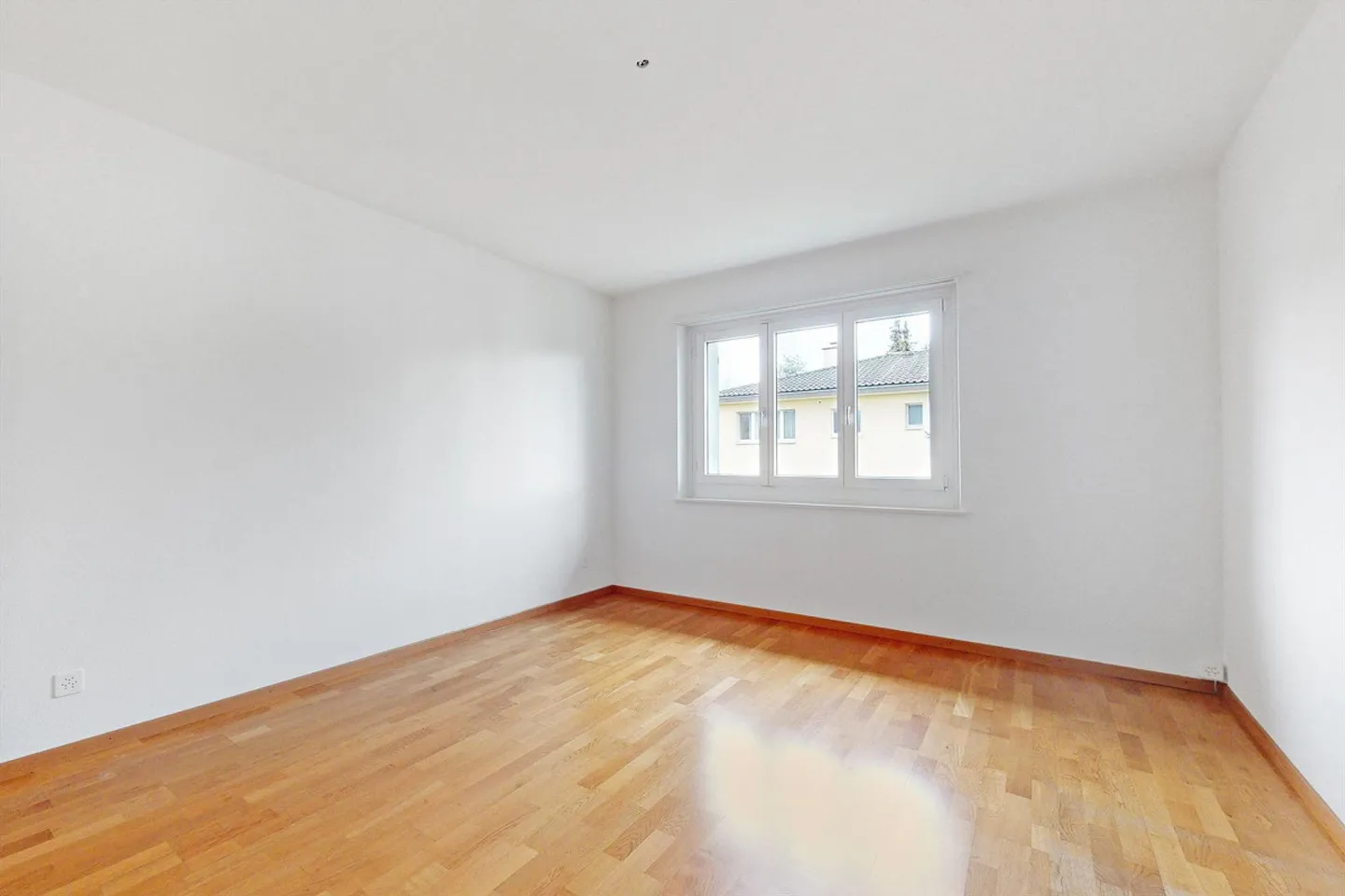 Appartamento Incantevole in Zona Tranquilla - Foto 3 di 6