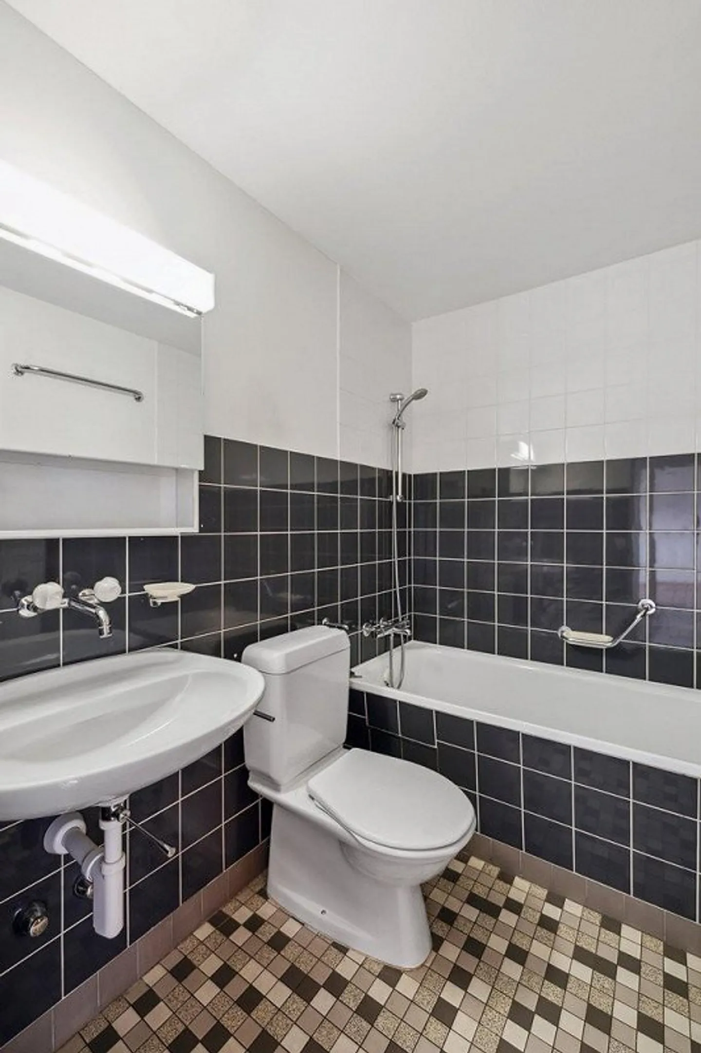 Appartement confortable de 2,5 pièces dans le quartier de Gundeli - Photo 3 sur 11