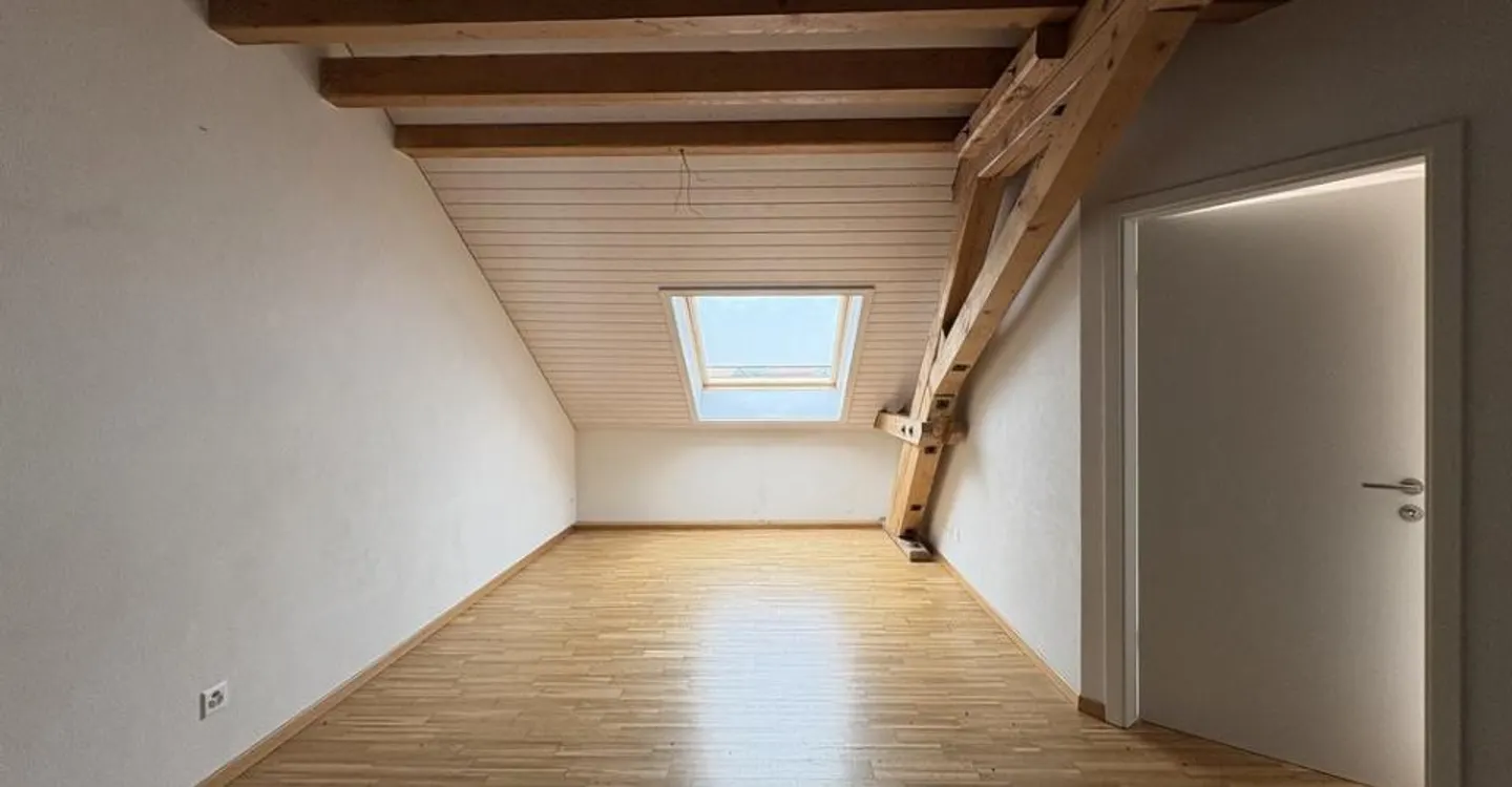 Duplex 3.5 pièces à CHF 1'370.--mois charges comprises - Foto 2 di 6