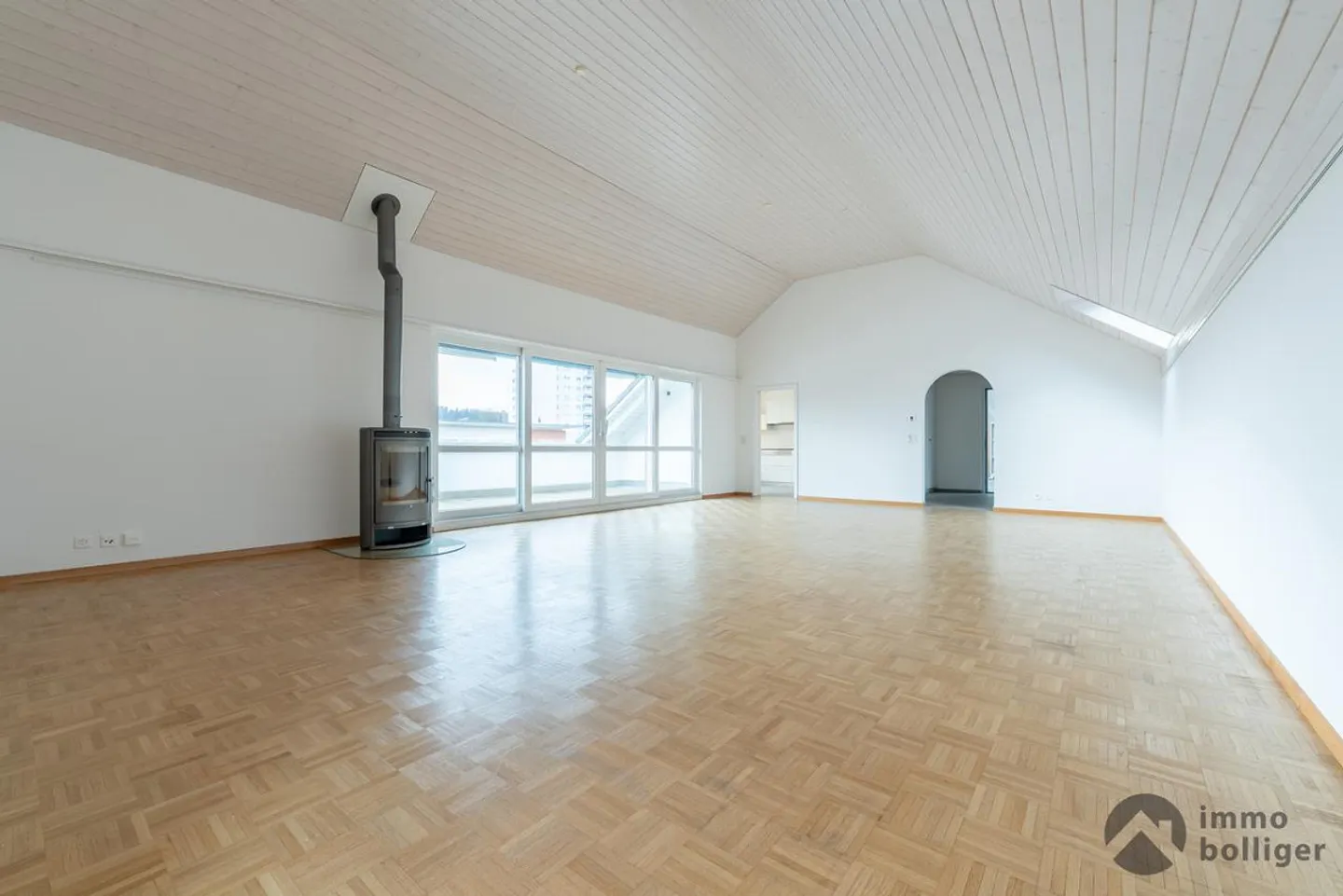 Geräumiges Penthouse mit Terrasse - Foto 4 von 12