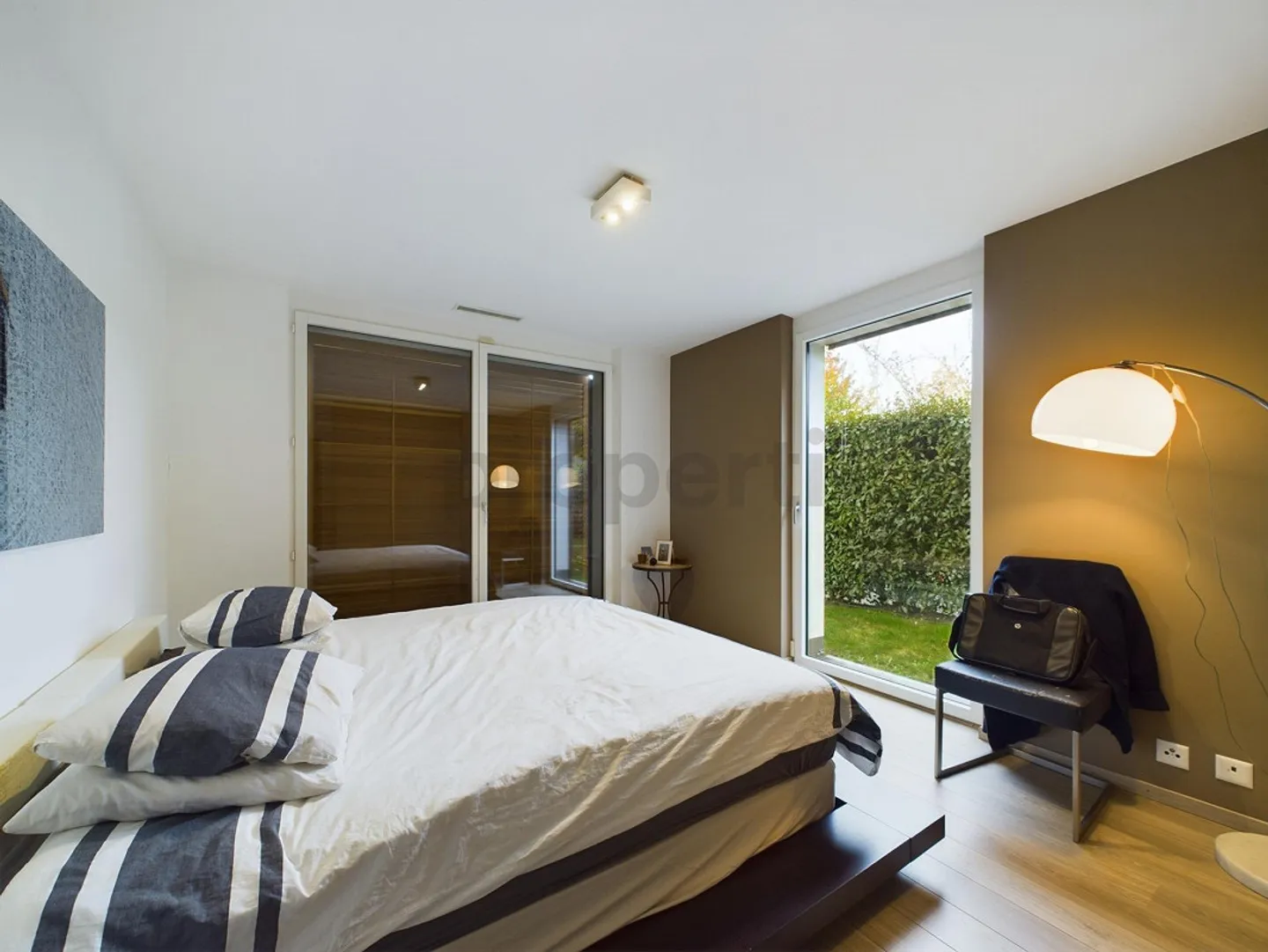 Comfort, modernità e natura: appartamento familiare con giardino - Foto 5 di 12