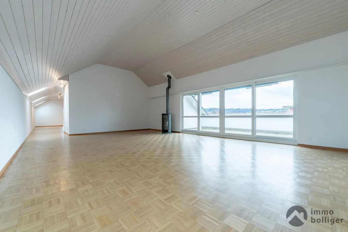 Geräumiges Penthouse mit Terrasse - Foto 5 von 12