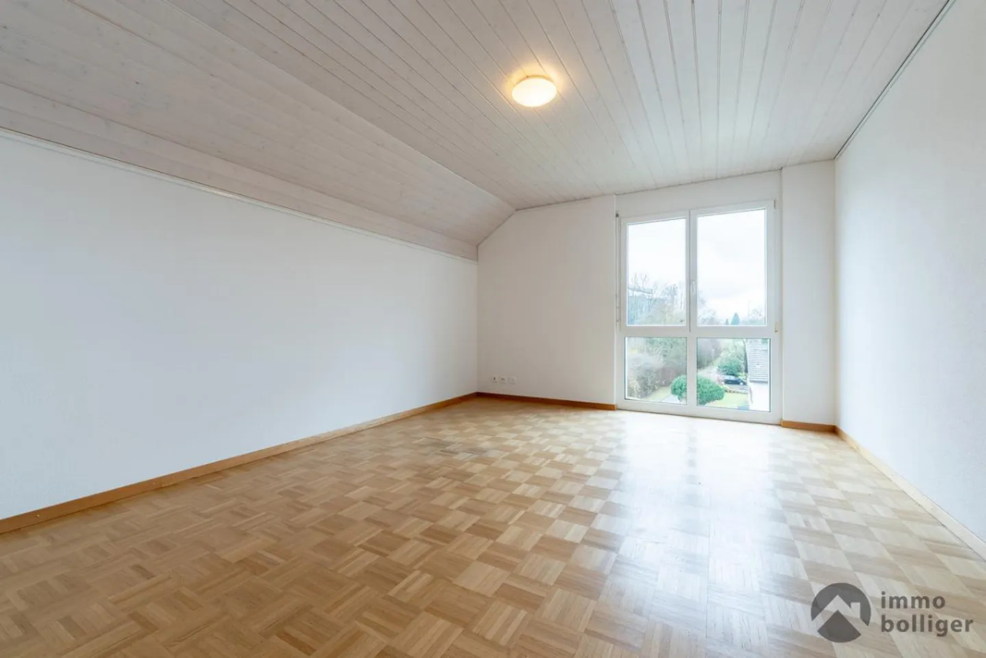 Geräumiges Penthouse mit Terrasse - Foto 6 von 12