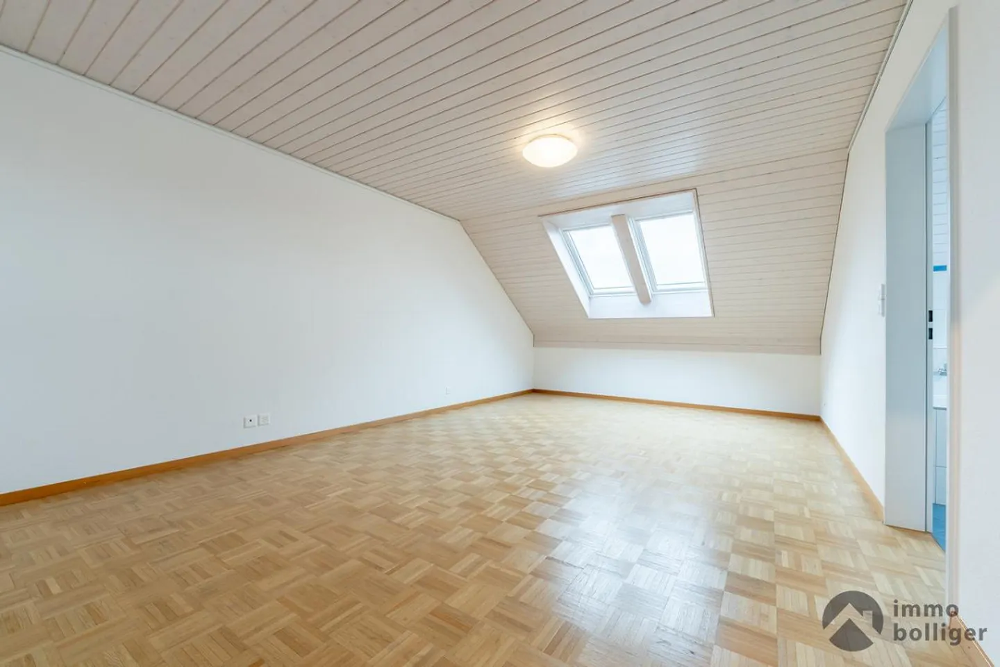 Geräumiges Penthouse mit Terrasse - Foto 7 von 12
