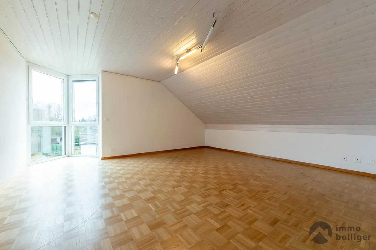 Geräumiges Penthouse mit Terrasse - Foto 8 von 12