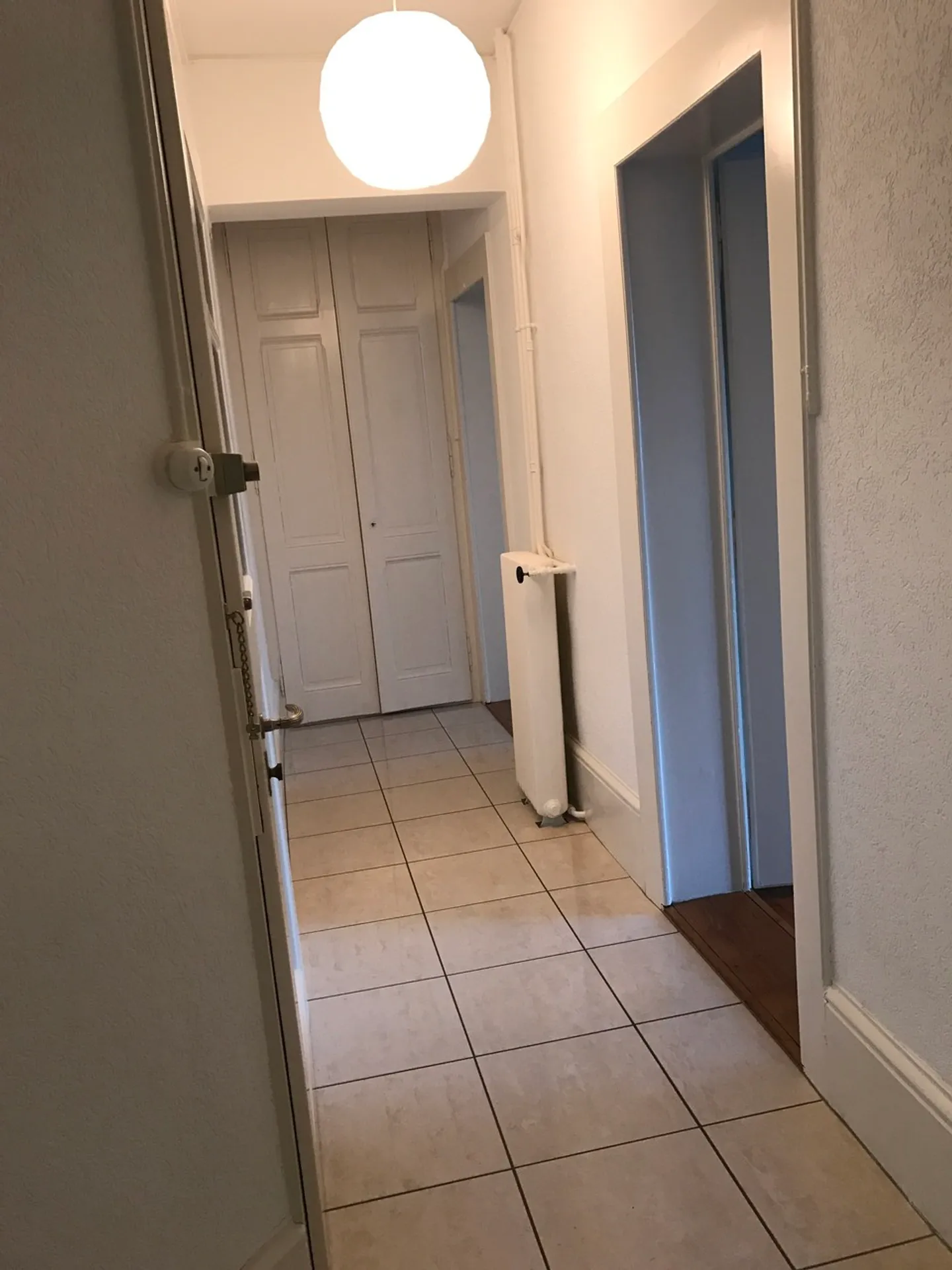 Charming 2.5-room apartment - Available from 01.03.2026 - Photo 6 of 11