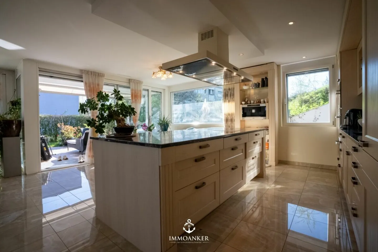 Appartamento in vendita - Foto 3 di 13