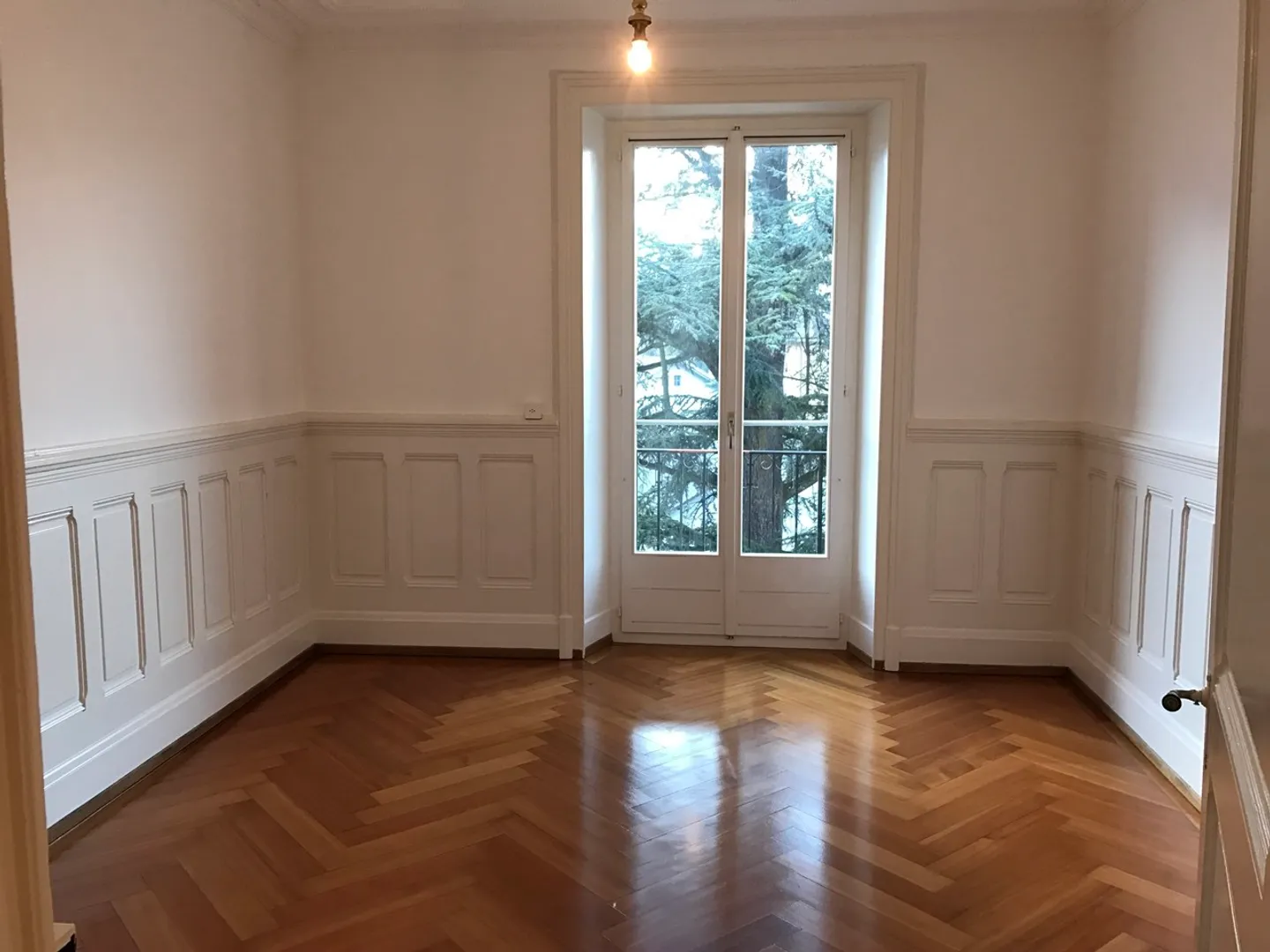 Charming 2.5-room apartment - Available from 01.03.2026 - Photo 9 of 11