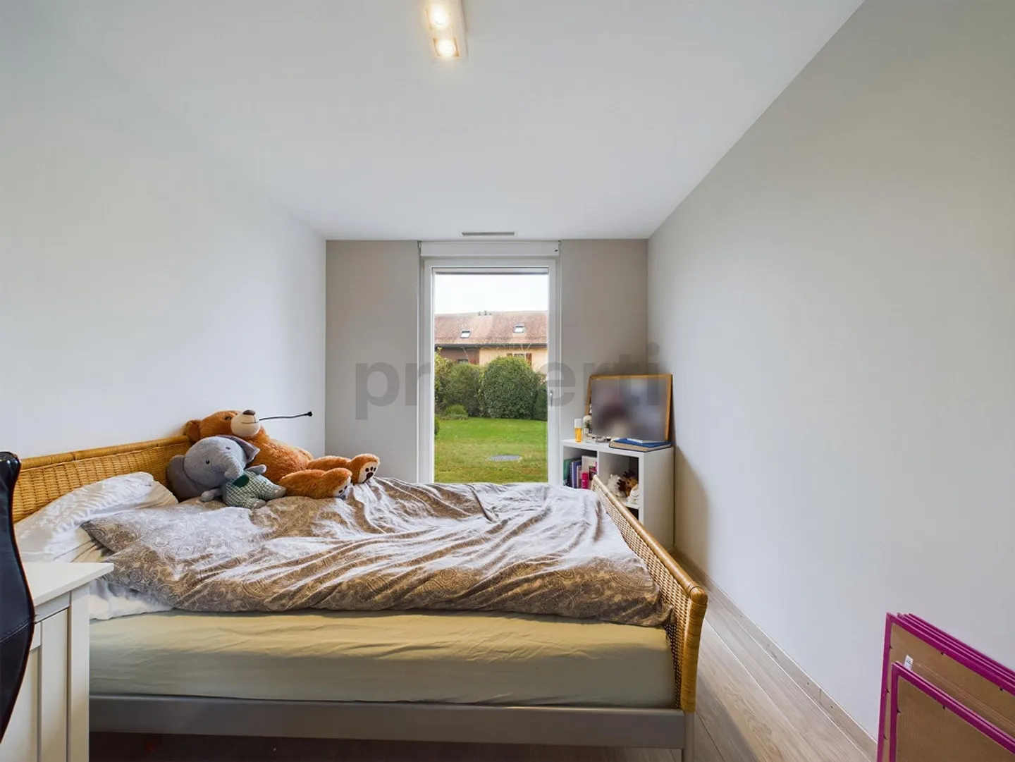 Comfort, modernità e natura: appartamento familiare con giardino - Foto 6 di 12