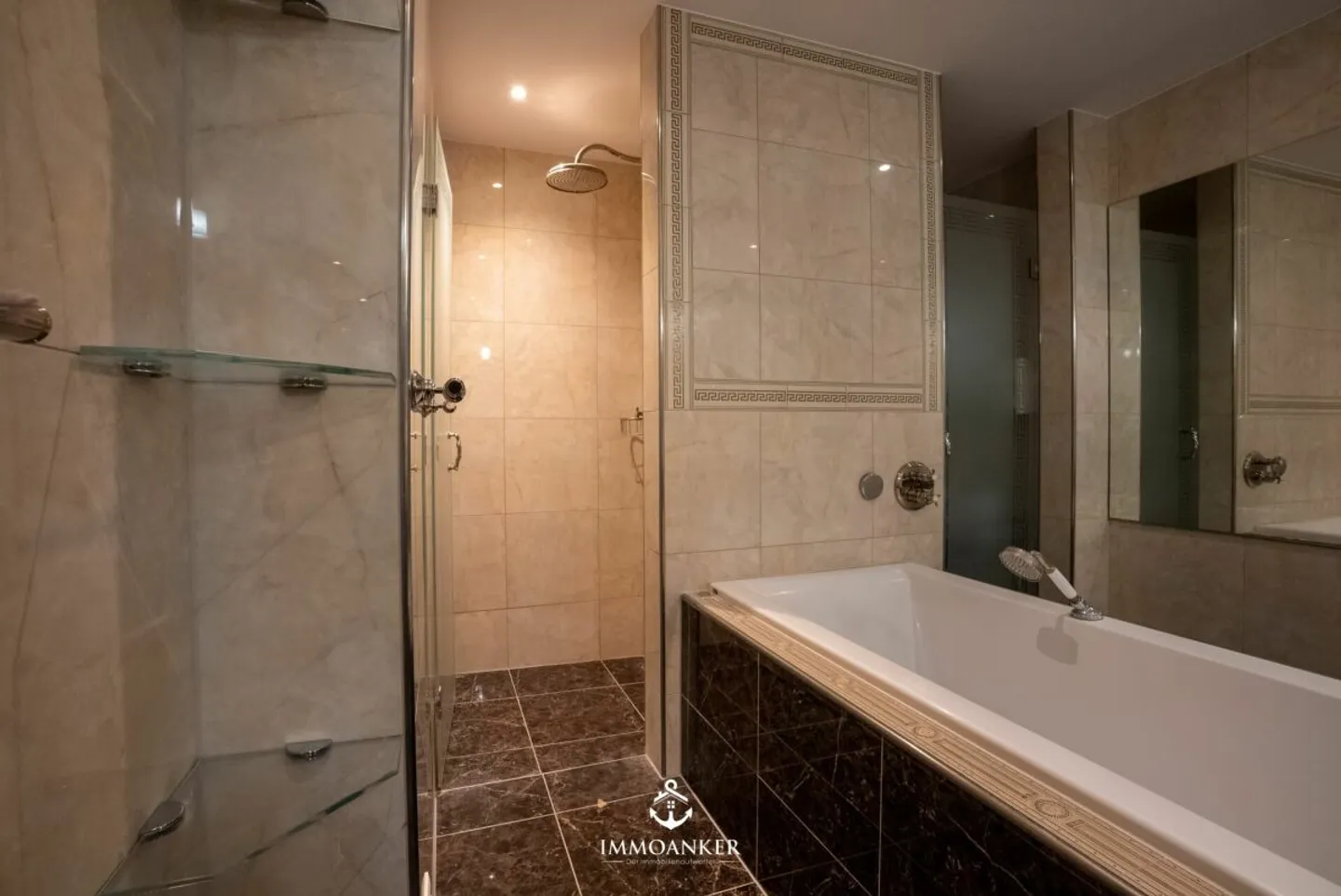 Appartamento in vendita - Foto 10 di 13