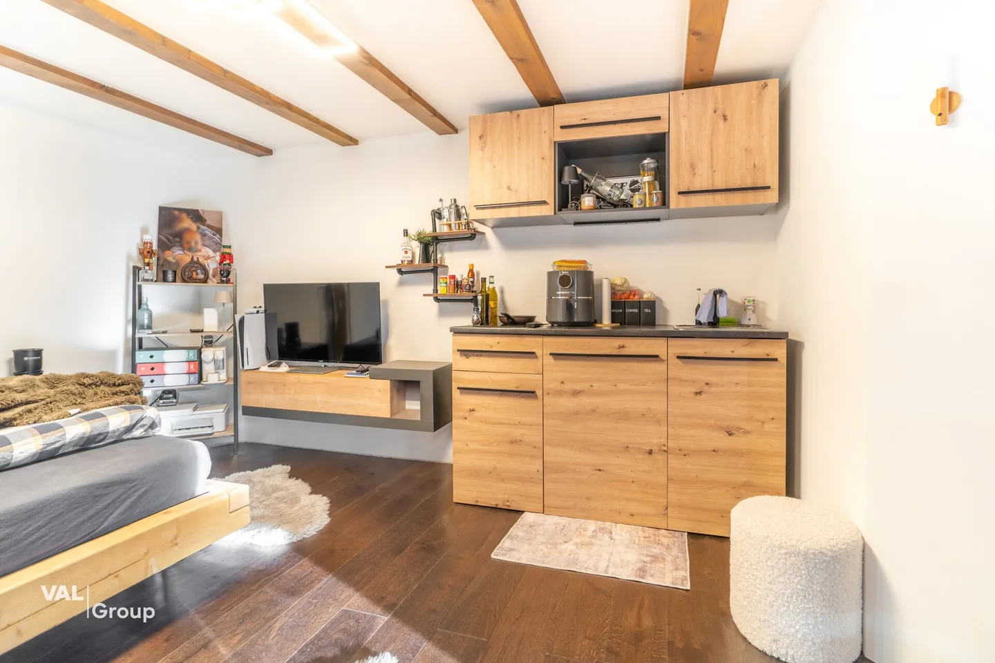 Charming 5.5-Room Single-Family House - Stylishly Renovated, Spacious and Versatile - Photo 13 of 17