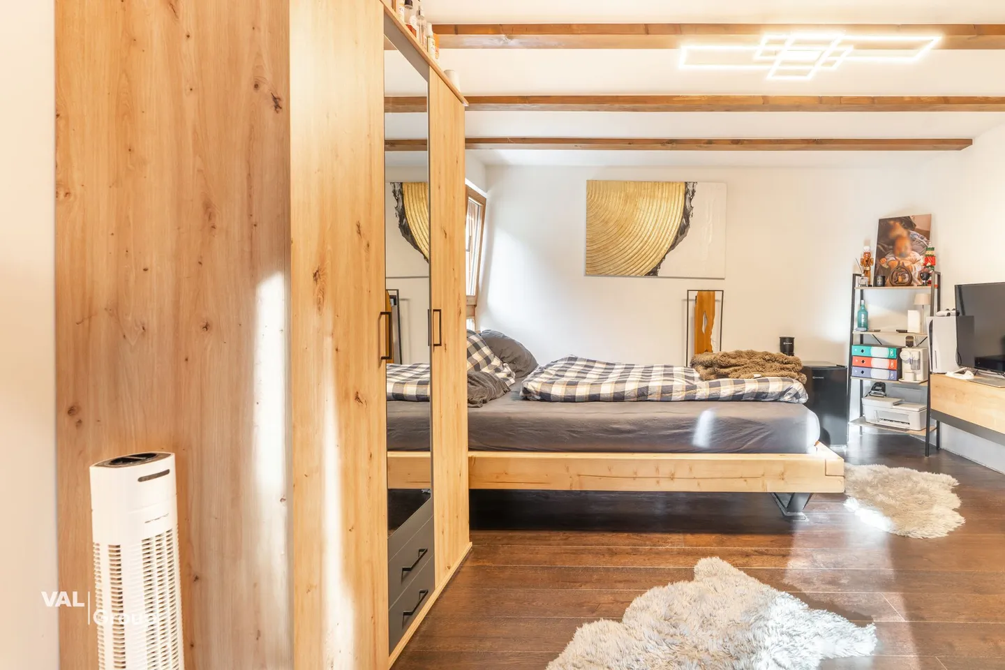 Charming 5.5-Room Single-Family House - Stylishly Renovated, Spacious and Versatile - Photo 15 of 17