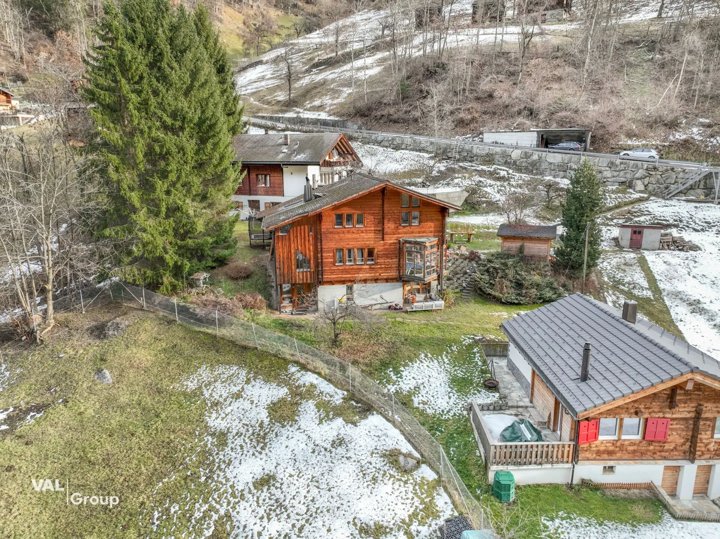 Charming 5.5-Room Single-Family House - Stylishly Renovated, Spacious and Versatile - Photo 17 of 17