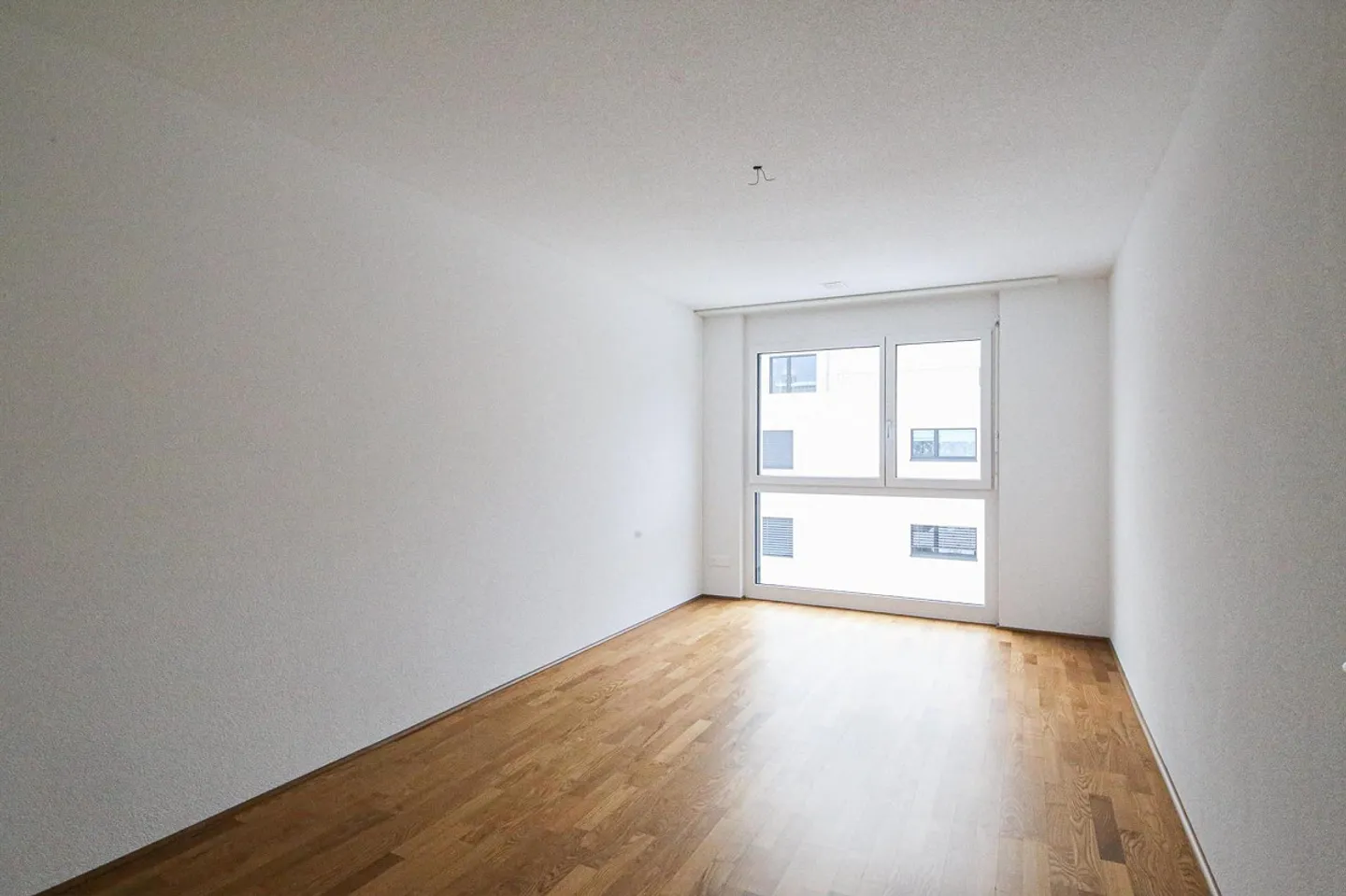 Your new home awaits - Photo 3 of 8