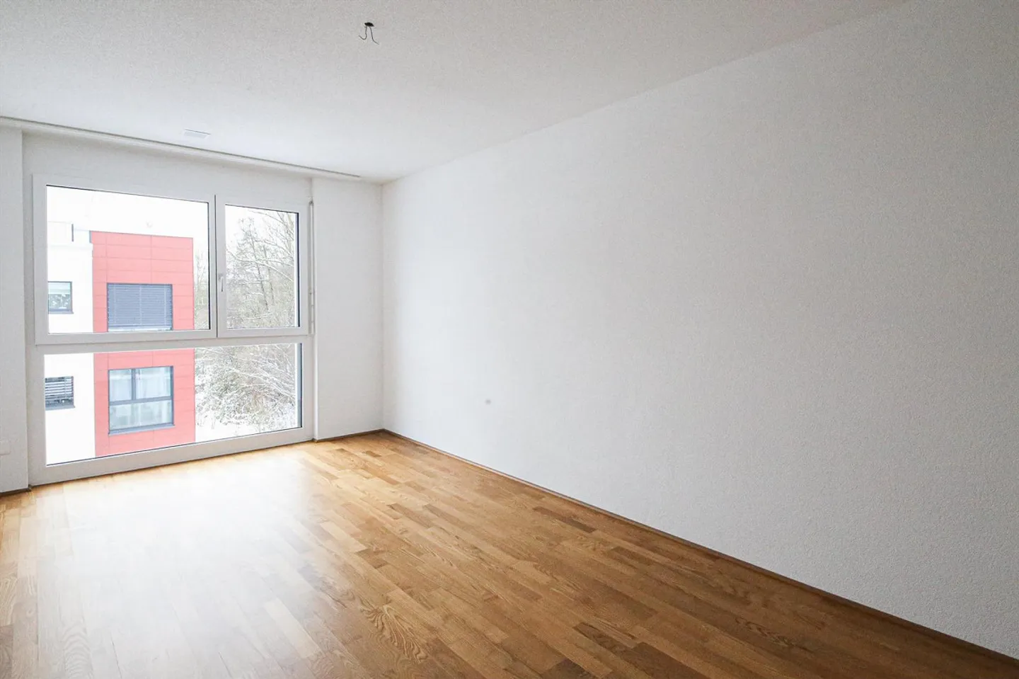 Your new home awaits - Photo 4 of 8