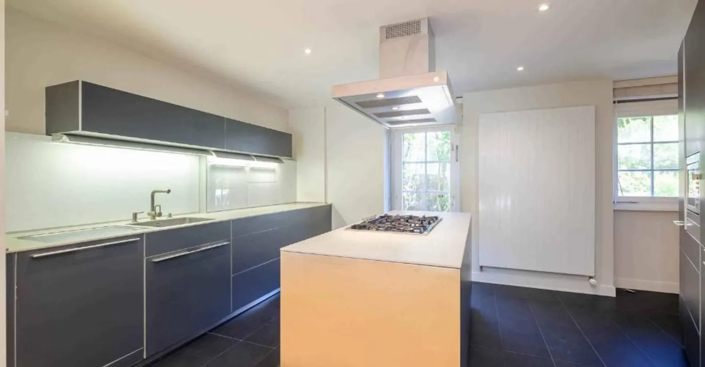Magnificent village house with garden in PPE - Photo 4 of 11