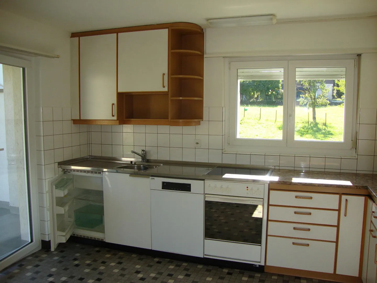 Sanierte 5-Zimmer Altliegenschaft mit grossem Umschwung zu vermieten - Foto 7 von 12