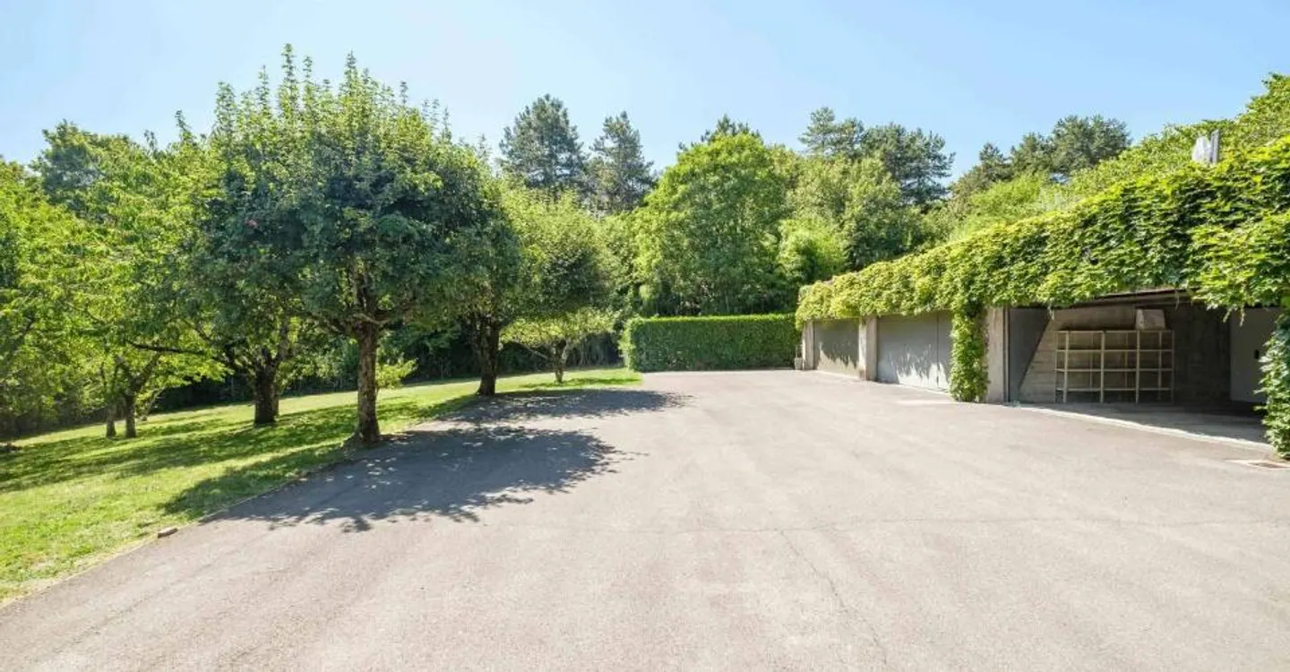 Magnificent village house with garden in PPE - Photo 10 of 11