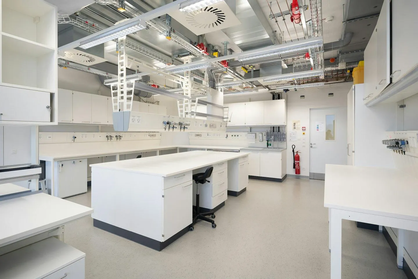 SONUVO - HUB UFFICIO & SCIENZE DELLA VITA ALLSCHWIL - Foto 12 di 12