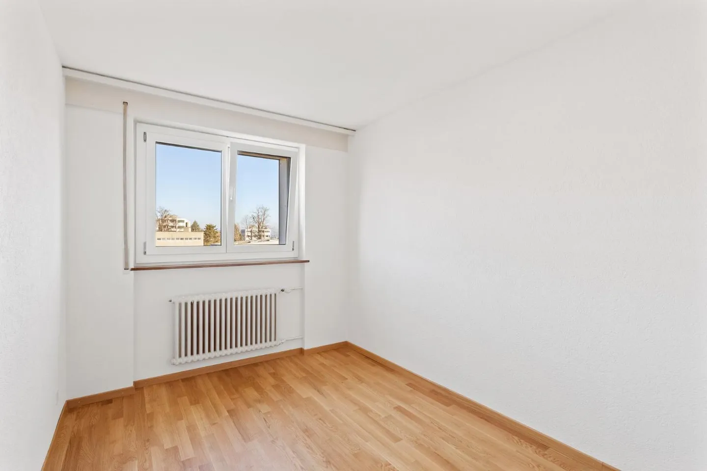 Helle Wohnung mit Balkon - Foto 6 von 6