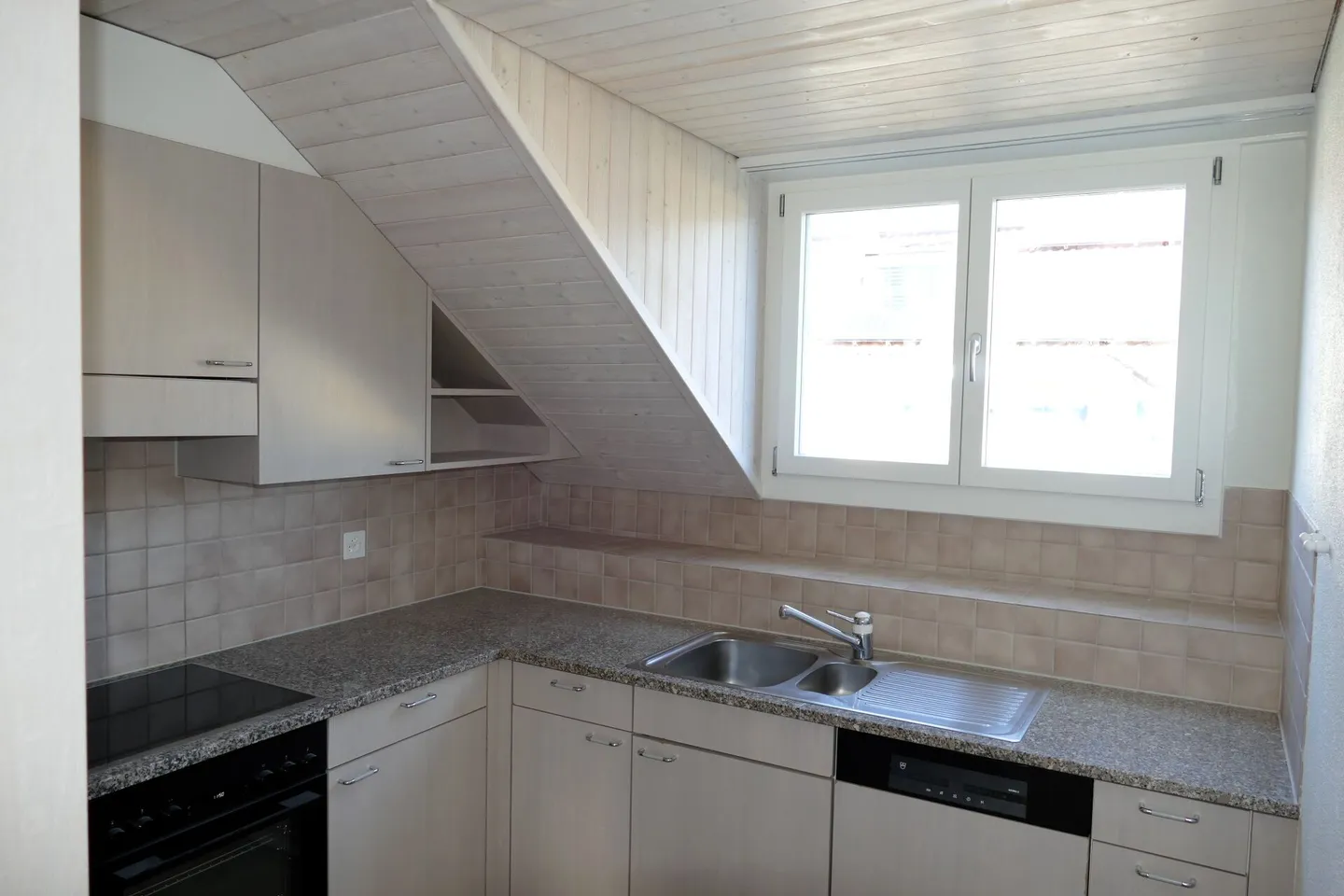 Appartamento mansardato 3.5 locali "uf der Flue 6 a Liesberg" - Foto 2 di 11