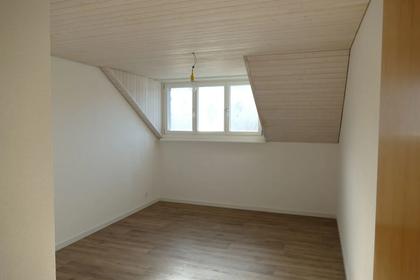 Appartamento mansardato 3.5 locali "uf der Flue 6 a Liesberg" - Foto 7 di 11