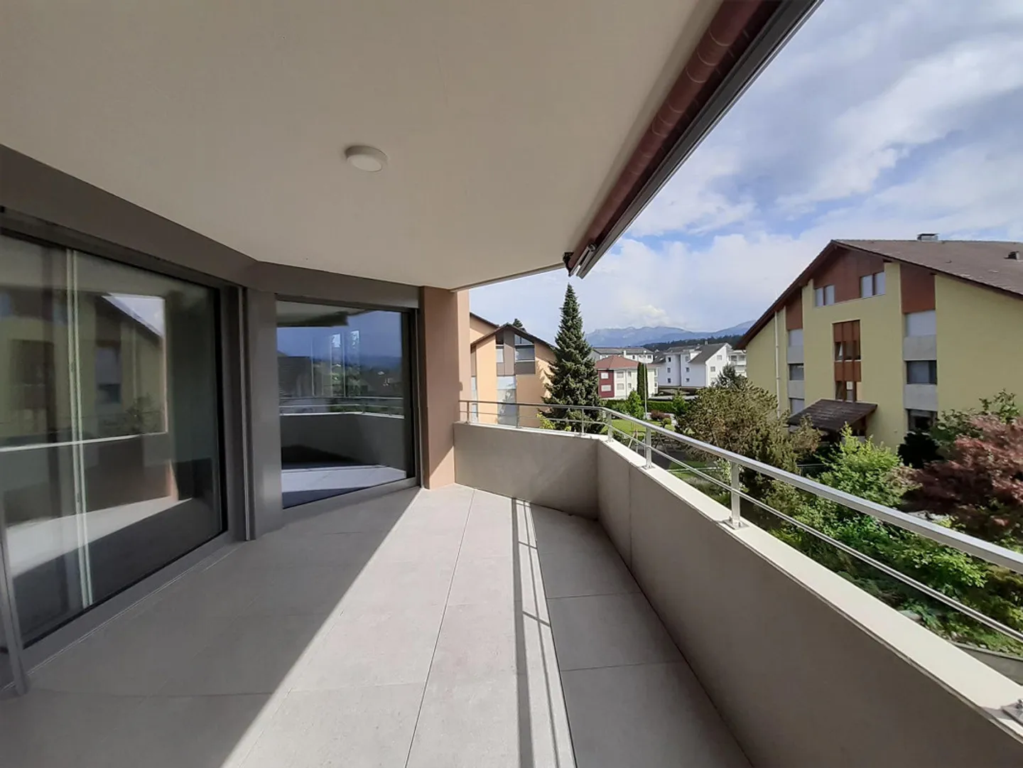 Vivere attraente con servizi - Foto 2 di 8