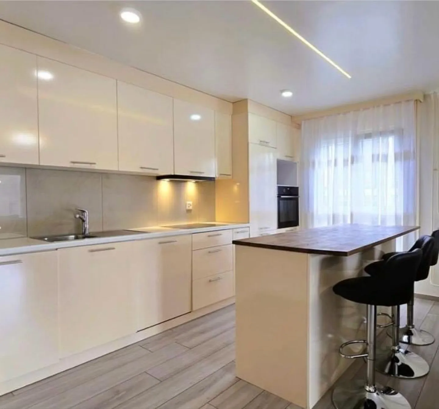 Zu verkaufen in Romont – Superbe Apartment mit 3.5 Zimmern und großem privatem Garten - Photo 1 sur 7