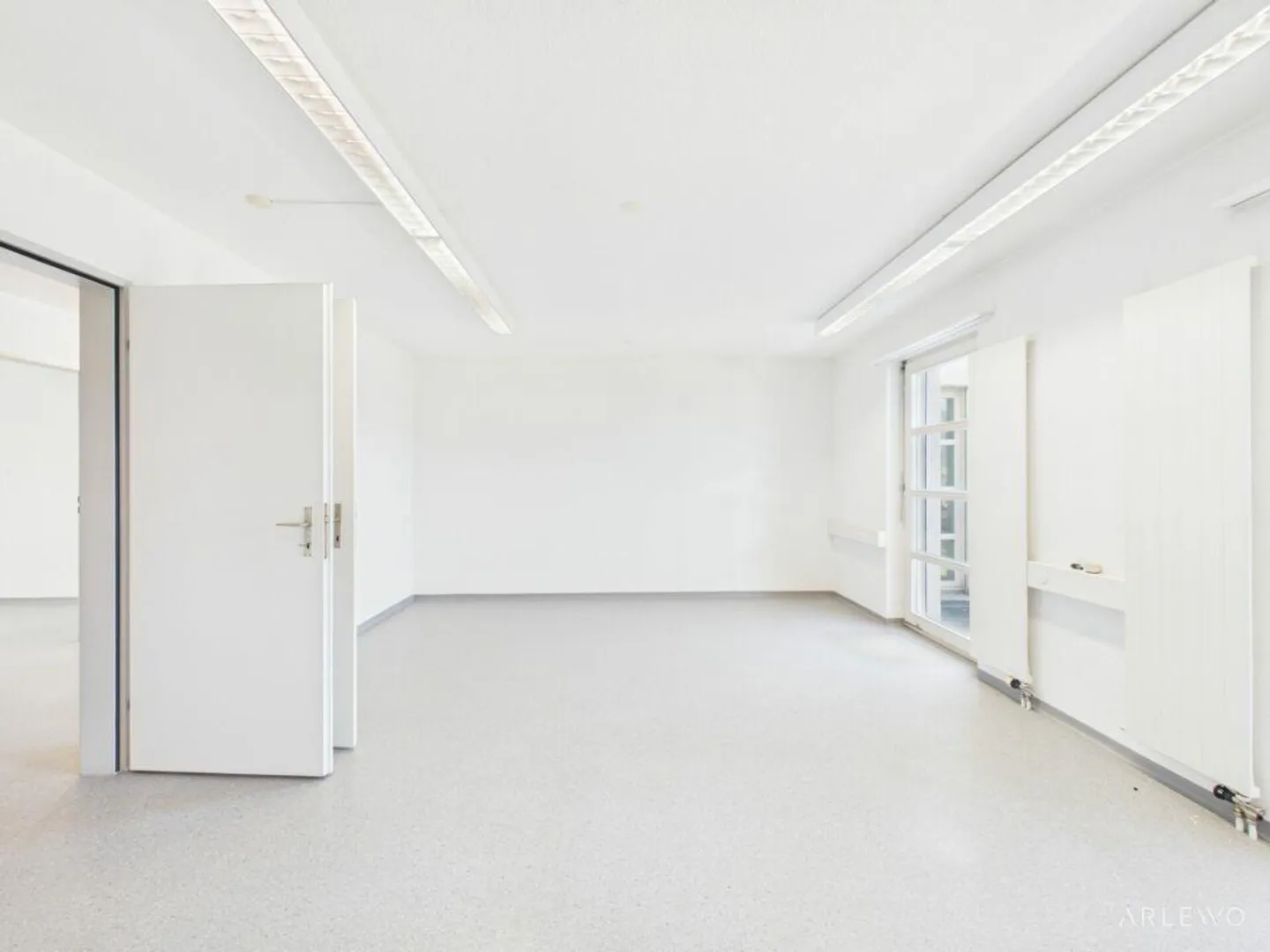 Espace de bureau pratique au cœur de Schwyz - Photo 7 sur 11