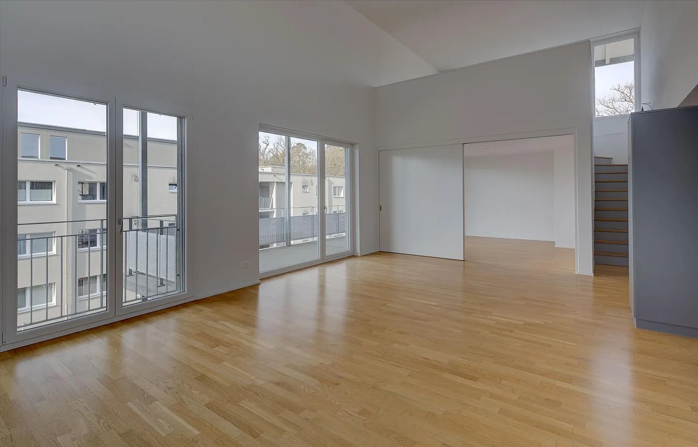Wohnung mit grossem Balkon - Foto 4 von 13