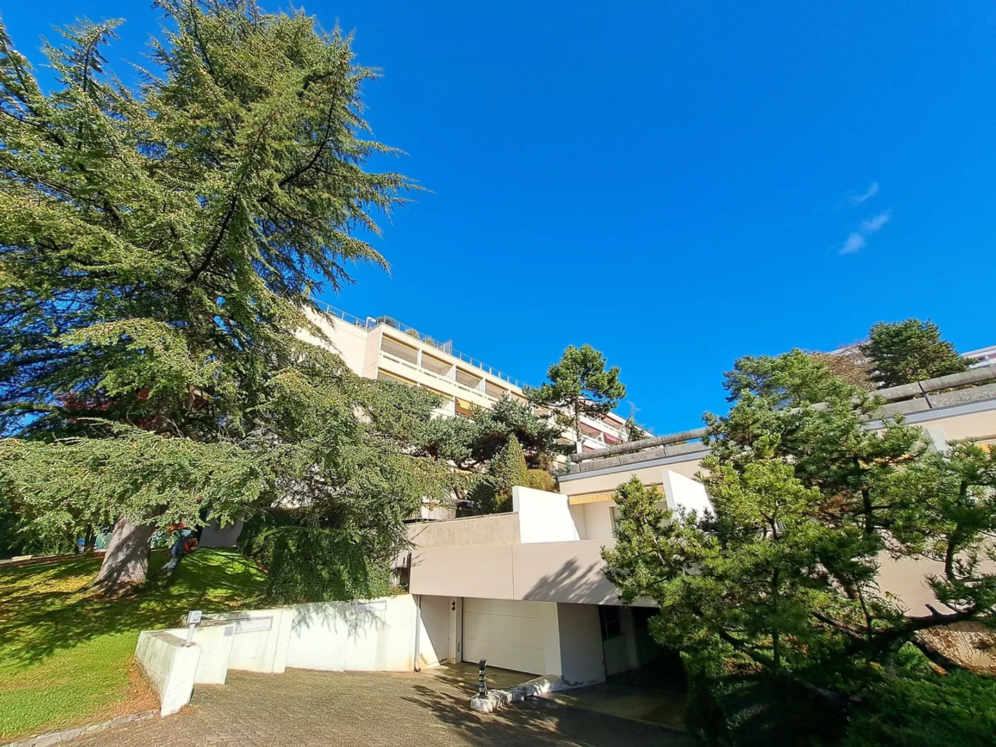 Spacious studio with balcony for rent - Photo 6 of 6